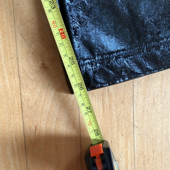 NEW 7 For All Mankind patent black faux leather pants Large - Picture 11 of 13